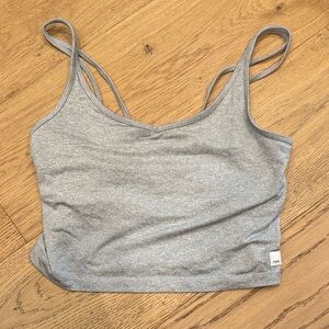 Vuori Gray Crop Top med